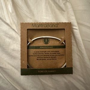 Mantrabrand bracelet - family forever in silver